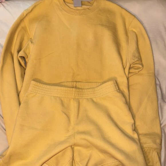 TNA Cozy Fleece Perfect Crew Sweatshirt & Sweatshorts - Picture 1 of 6